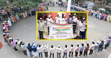 జాతీయ ఓటర్ల దినోత్సవ ప్రతిజ్ఞ చేయించిన కలెక్టర్ జాతీయ ఓటర్ల దినోత్సవ ప్రతిజ్ఞ చేయించిన కలెక్టర్