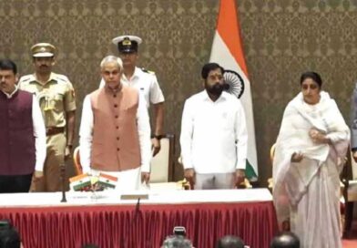 మహారాష్ట్ర ఉప ముఖ్యమంత్రిగా ప్రమాణస్వీకారం చేసిన సునేత్ర పవార్ మహారాష్ట్ర ఉప ముఖ్యమంత్రిగా ప్రమాణస్వీకారం చేసిన సునేత్ర పవార్