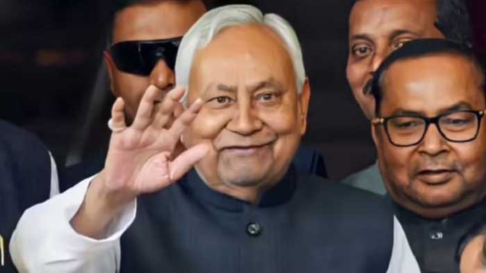 బిహార్‌ ముఖ్యమంత్రి నీతీశ్ కుమార్ త్వరలోనే సీ.ఎం పదవీకి రాజీనామా
