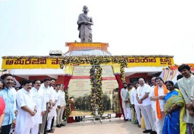 పొట్టి శ్రీరాముల త్యాగాలను గుర్తు చేసుకుంటు,రాష్ట్రాభివృద్ధికి కృషి చేయాలి-సీ.ఎం చంద్రబాబు