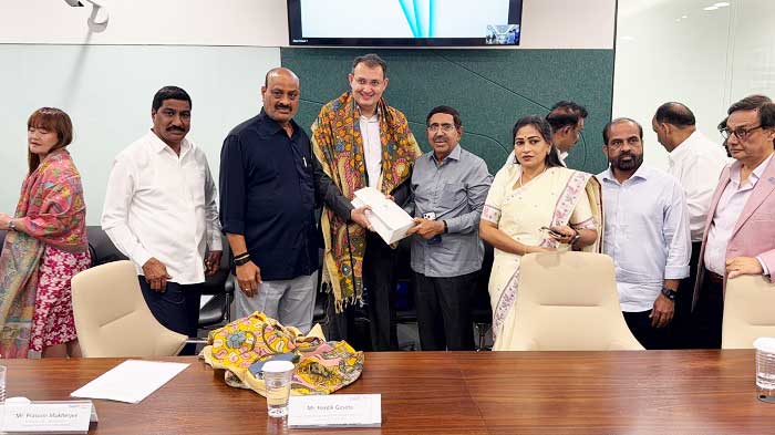 పోర్టులు,స్మార్ట్ పారిశ్రామిక వాడలపై సమగ్ర అధ్యయనం చేసిన మంత్రుల బృందం