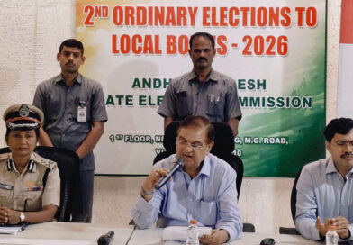 విధుల్లో నిర్లక్ష్యం వహించే అధికారులపై సస్పెన్షన్, బదిలీ వేటు-రాష్ట్ర ఎన్నికల కమిషనర్