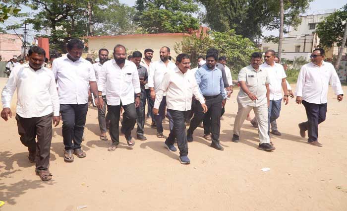 మూలపేట బాలికల హైస్కూల్ కు కార్పొరేట్ హంగులు-మంత్రి నారాయణ