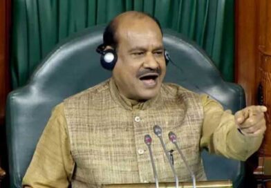 లోక్‌సభ స్పీకర్ ఓం బిర్లాపై అవిశ్వాసం తీర్మానం నోటీసులు ఇచ్చిన కాంగ్రెస్ ఎంపీలు