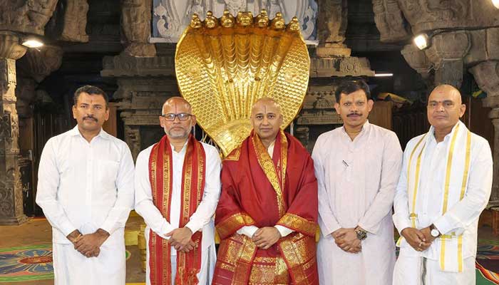 శ్రీవారి భక్తుల మనోభావాలు దెబ్బతినకుండా సేవాలు అందింస్తా-ఈవో రవిచంద్ర