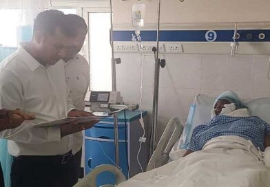 ఉపాధ్యాయురాలిని పరామర్శించిన జిల్లా కలెక్టర్ హిమాన్షు శుక్ల