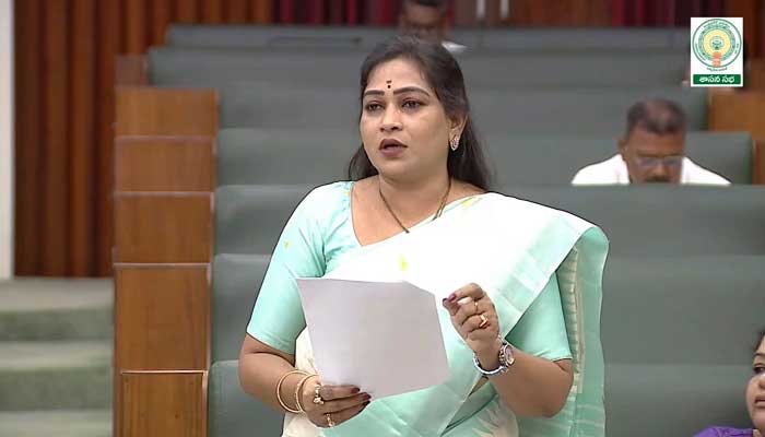 ఖైదీలకు క్షమాభిక్షపై ప్రభుత్వం సానుకూలం-హోం మంత్రి అనిత