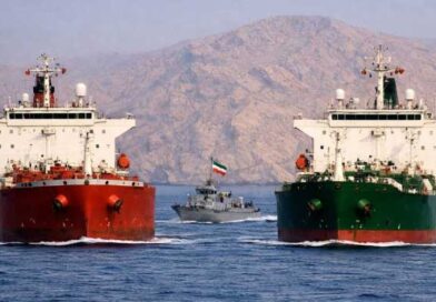 హోర్ముజ్ జలసంధిని దాటి అంతర్జాతీయ జలాల్లోకి ప్రవేశించిన భారతీయ నౌకలు హోర్ముజ్ జలసంధిని దాటి అంతర్జాతీయ జలాల్లోకి ప్రవేశించిన భారతీయ నౌకలు