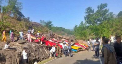 జ‌మ్మూక‌శ్మీర్‌ లోని ఉధంపూర్‌ వద్ద బస్సు ప్రమాదం-21 మంది మృతి