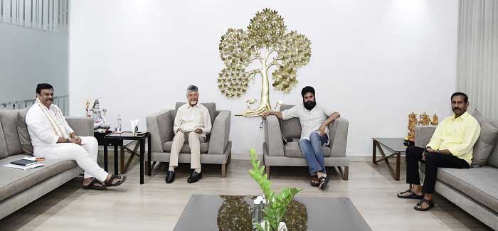 నారీ శక్తి వందన్ చట్ట సవరణ బిల్లుపై కూటమి నేతల సమావేశం