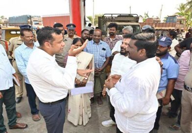 జిల్లాలో పెట్రోల్, డీజిల్ కొరత లేదు-కలెక్టర్ హిమాన్షు శుక్ల