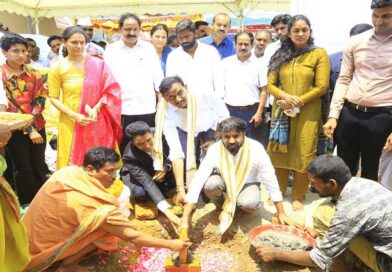 ఇందిరా గాంధీ మున్సిపల్ స్టేడియం అభివృద్ధికి రూ.170 కోట్లతో భారీ ప్రణాళిక-మంత్రి రాంప్రసాద్ రెడ్డి ఇందిరా గాంధీ మున్సిపల్ స్టేడియం అభివృద్ధికి రూ.170 కోట్లతో భారీ ప్రణాళిక-మంత్రి రాంప్రసాద్ రెడ్డి