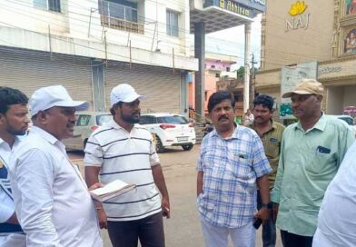 నెహ్రూ బొమ్మ నుంచి కలెక్టరేట్ వరకు రోడ్డు విస్తరణ
