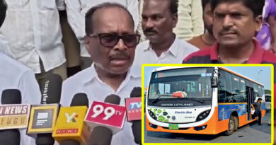 విద్యుత్ బస్సులు కొనుగోలు,నిర్వహణ ప్రభుత్వానికి సాధ్యం కాదు-ఆర్టీసీ ఛైర్మన్ కొనకళ్ల నారాయణ విద్యుత్ బస్సులు కొనుగోలు,నిర్వహణ ప్రభుత్వానికి సాధ్యం కాదు-ఆర్టీసీ ఛైర్మన్ కొనకళ్ల నారాయణ