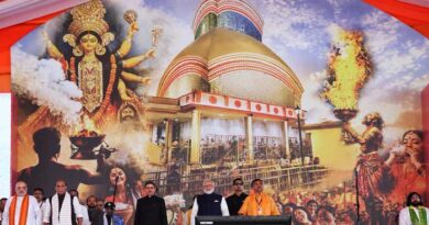 పశ్చిమ బెంగాల్ రాష్ట్ర ముఖ్యమంత్రిగా ప్రమాణ స్వీకారం చేసిన సువేందు అధికారి