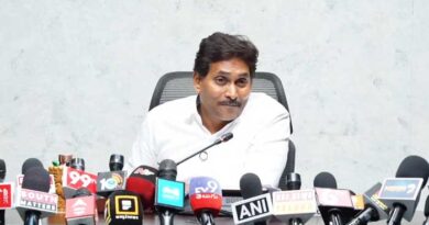 రాష్ట్రంలో ఎవరిది గొడ్డలి పార్టీ? ఎవరివి హత్యా రాజకీయాలు, గన్ కల్చర్లు ?-మాజీ సీ.ఎం జగన్