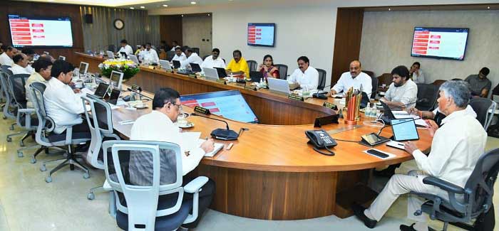 ముఖ్యమంత్రి చంద్రబాబు అధ్యక్షతన రాష్ట్ర కేబినేట్ సమావేశం