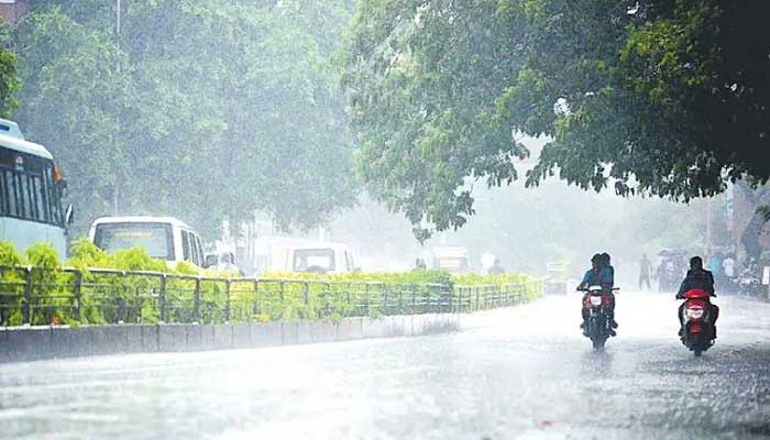 ద్రోణి ప్రభావంతో మంగళవారం మోస్తరు వర్షాలు-విపత్తుల నిర్వహణ శాఖ