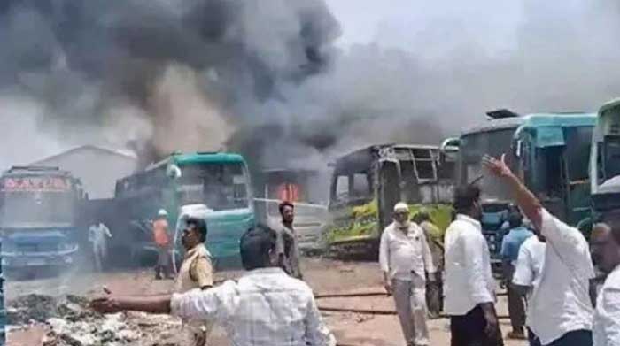 ఆటోనగర్‌లో భారీ అగ్ని ప్రమాదం-7 బస్సులు అగ్నికి అహుతి