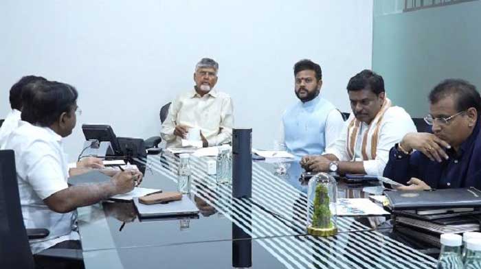 ఆగష్టు 1న ప్రధాని చేతుల మీదుగా భోగాపురం ఎయిర్ పోర్ట్ ప్రారంభం-సీఎం చంద్రబాబు ఆగష్టు 1న ప్రధాని చేతుల మీదుగా భోగాపురం ఎయిర్ పోర్ట్ ప్రారంభం-సీఎం చంద్రబాబు
