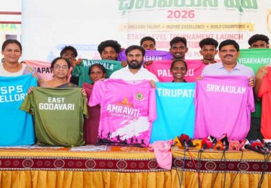 అమరావతి ఛాంపియన్షిప్లో పోటీల్లో14 వేల మంది క్రీడాకారులు,కోచ్లు,సిబ్బంది- శాప్ చైర్మన్ అమరావతి ఛాంపియన్షిప్లో పోటీల్లో14 వేల మంది క్రీడాకారులు,కోచ్లు,సిబ్బంది- శాప్ చైర్మన్