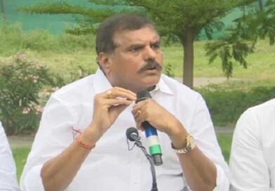 డీఎస్సీ స్పోర్ట్స్ కోటాలో 430 పోస్టుల భారీ కుంభకోణం-మాజీ మంత్రి బొత్స సత్యనారాయణ డీఎస్సీ స్పోర్ట్స్ కోటాలో 430 పోస్టుల భారీ కుంభకోణం-మాజీ మంత్రి బొత్స సత్యనారాయణ