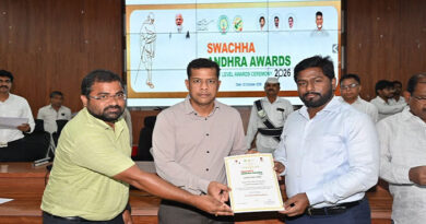 స్వచ్ఛాంధ్ర అవార్డుల స్ఫూర్తితో స్వచ్ఛమైన నెల్లూరు సాధనకు అంకితభావంతో పనిచేయాలి-కలెక్టర్ స్వచ్ఛాంధ్ర అవార్డుల స్ఫూర్తితో స్వచ్ఛమైన నెల్లూరు సాధనకు అంకితభావంతో పనిచేయాలి-కలెక్టర్