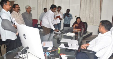 జిల్లాలో మున్సిపల్ ఎన్నికల పోలింగ్‌కు సర్వం సిద్ధం-జిల్లా ఎన్నికల అధికారి
